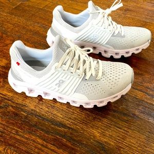 Womens On Cloud Shoes